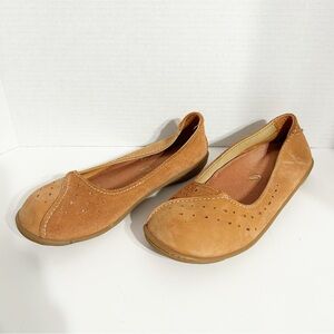 Acorn Leather Suede Slip On Shoes with Cut Out Decorative Accents Rounded Toe 🟠